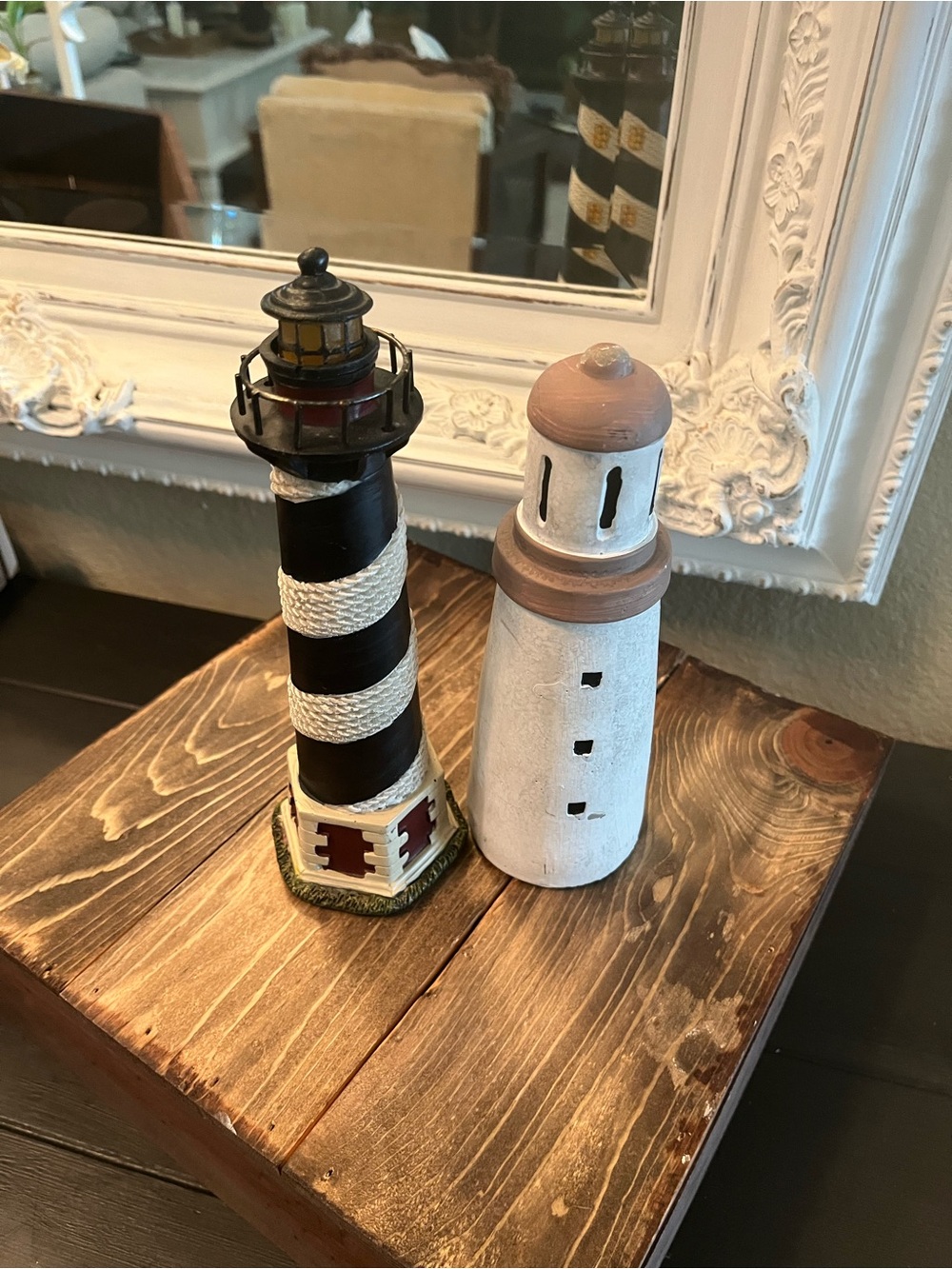 Coastal Lighthouse Decorative Accent Set - Black & White